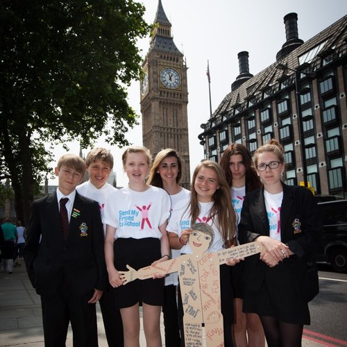 We are the global campaign team for Ringwood. Supporting Childrens right to education and more!