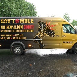 Mulevan is 10000 miles in on a 20000 mile journey! On a mission to keep up w #Warren Haynes!