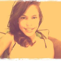 @FlakiitaPeguerO Love My Flakis♥ #MiGeme♥ @LuisJoseDuran2 Love Him♥ #MiBro♥ @nolanfd My Friend :) @JasmilCruz y @MichyYOLO Miis Bffffffs♥ las amoo