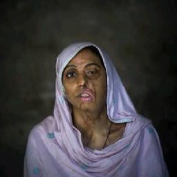 Daughter of the former Daroga and @ShahzadehKhan. Hides due to her hideous face. #PhantomLand [RP]