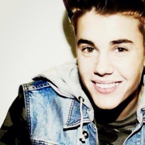 #Belieber !❤ #Chancer!❤ #TeamFollowback I luv gigs xxx