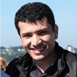 Um crítico de tudo e de si próprio, porém imperfeito.