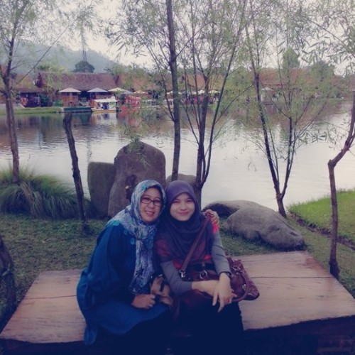 edisfathya's profile picture. 