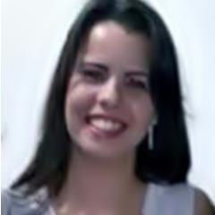 Eterno é tudo aquilo que dura uma fração de segundo, mas com tamanha intensidade, que se petrifica, e nenhuma força jamais o resgata...
(Drummond)