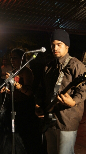 ingeniero de sistemas de la Unefa, Guitarrista de Deusnomia banda