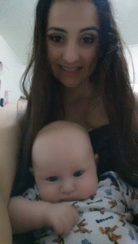 My name is Ariel. I'm 22 years old and I have the most adorable son! And such a beautiful family. I am nearly finished with school and I sell tea :)
