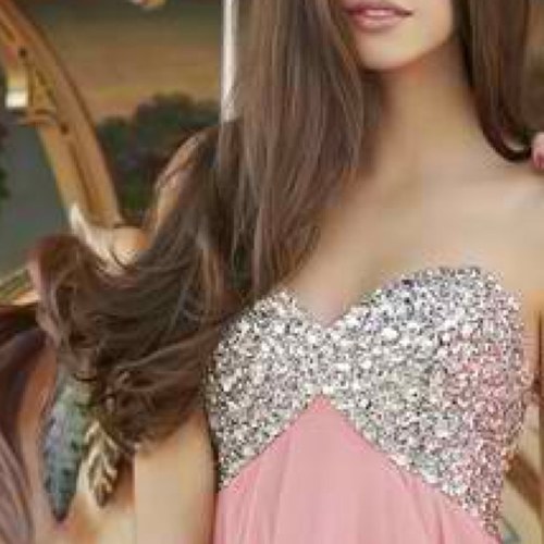 Just a brilliant brunette trying to make it in a world of blondes. Brunettes do it better!
