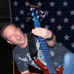 Official Twitter account for Sean Corcoran, bass player for FIGHT OR FLIGHT