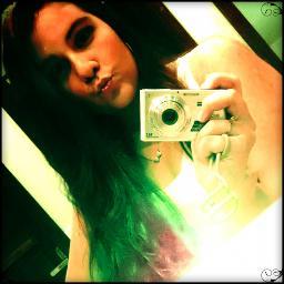 KaahBertoncello's profile picture. I'm beautiful and Jesus loves me ! HAHA 3'