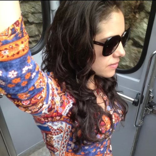 karyale_83's profile picture. No me des cosas que se parecen a lo que quiero, dame cosas que sean lo que quiero. #NosTenemosQueEducar