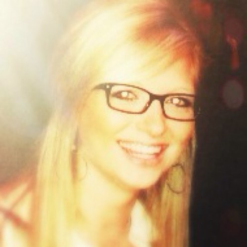 lover of life....Jesus, sports, people & always my Dawgs. 🏈 wife of @Coach_JPurvis 💗💕💙