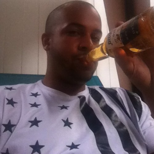 jay_heredia's profile picture. Hip Hop 101 is the movement. it is what it is and thats what is gon be.  common sense enforcer. duh! bitch. have a good day :)