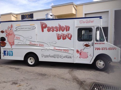 Miami's BBQ food truck. 786-571-4BBQ 
Bringing you great bbq, 1 street at a time. 
You know you want it!