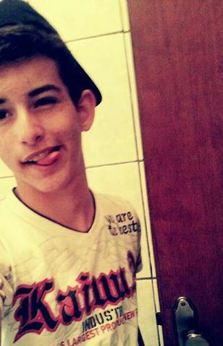 Gosto? mi leva pra sua casa u.u