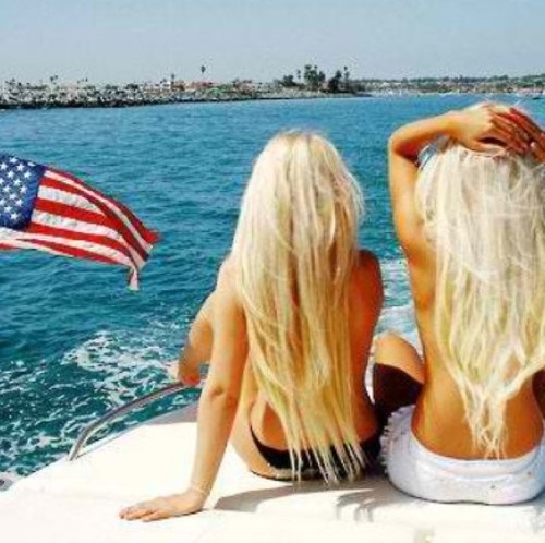 Southern. Sorority Girls. Best Friends.