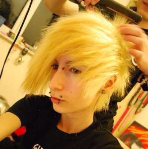 I'm Eric #Gay #Single. I like kitties doggies scare me. I like playing dolls and candy! Taken by @JakePearsonRawr he's perfect! (Child-Like/18) (RP/Fake)