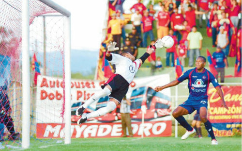 jugador profesional jocotan,petapa,comunicaciones,zacapa,heredia,halcones,malacateco,sacachispas y Quirigua