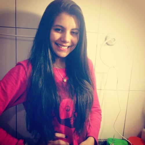 Sou iluminada...Por Deus♥ 
A fé em Deus nos faz crer no incrível, ver o invisível e realizar o impossível.
