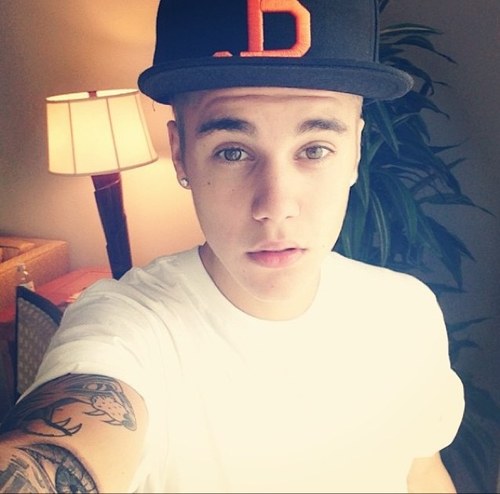 I Love @JustinBieber & @alfredoflores❤Belieber since 09❤Justin is my life!❤My dream is to meet and see justin live for my 1st time❤i ❤ Jerry & Walter{;❤3/1/94❤