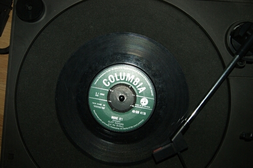 vinyl_hub's profile picture. To create a meeting place where vinyl music, of all genres, is at the centre.