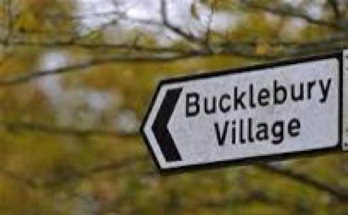 Bucklebury Village. Beautiful and Royal!! West Berks