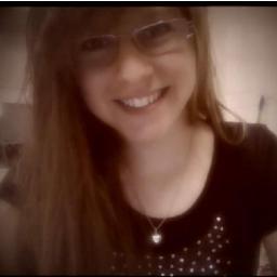 Um amigo verdadeiro é uma bênção no caminho de alguém @senhoritality_ Toda loira tem sua morena, eu tenho a minha ♥