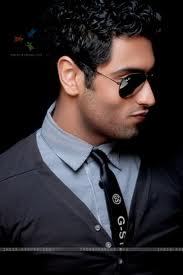 Cool guy with a happy-go-lucky nature. Believe in living life king size