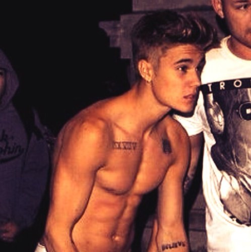 Justin Uses Songs To Inspire Nations. Believe In Everything Because Everything's Reachable! -Justin Bieber xxx