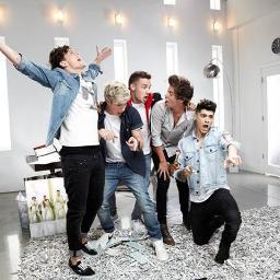 I'm #Brat #Directioner #Sheeranator #Mixer .just close your eyes and enjoy the roller coaster that is life :) x Room 94  follow me ....x