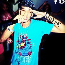 ARTISTA,promotor,compositor y actor
http://t.co/tkmATEnP4j