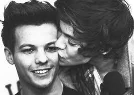 #LarryIsReal #LarryIsROMANCE #EleunorIsBullshit ♥ #Directioner #Belieber #Smiler #Lovatic.