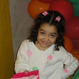 twitter feito por mim @_eaethamires para a criança q eu mais amo. Victória Luna, 5 aninhos de idade, feliz, legal bem humorada e filha de DEUS :) seguee?