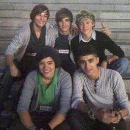 Hello,i'm Directioner forever..Dreamer, my idols and take three years of career, I'm proud i was not the first but I will be until the end