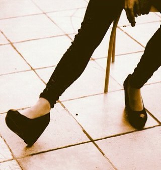 izdelatorre's profile picture. .