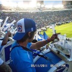EL RETO ES GRANDE
 PERO NUESTRA CAPACIDAD 

 ENTUSIASMO
  CORAJE SON MAYORES