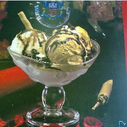 Heladeria-cafeteria_turroneria. Helados y turrones artesanos de Jijona. Tambien cafeteria con creppes,gofres y gintonics premium. Chocolate a la taza y mas ....