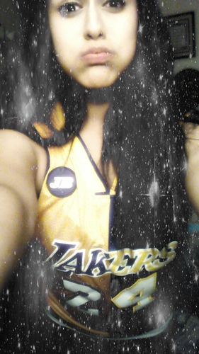 Destani'Unique'Velasco ;}. Cali. 4`20 ,  im gonna live my life, no matter what we party tonight, { diamonds all over my brain, nigga} ❖ ♡ fuck off  ♡