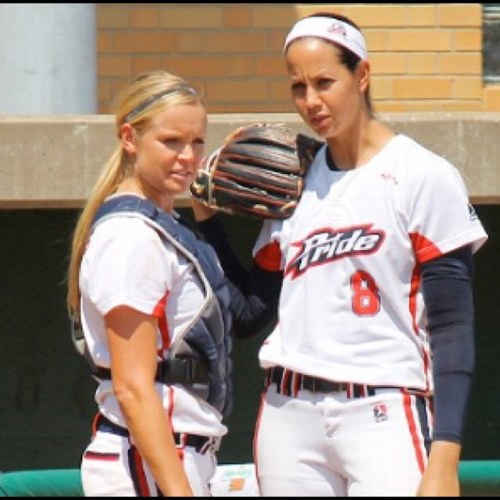 Cleat chaser. 1st baseman, and center fielder. I live on the field. http://t.co/yUCFouOd44