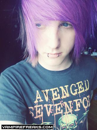 Jake|18|Bi+looking|anybody single? ;)