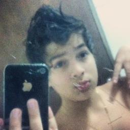 Sou Carrosseleira,Amo  o @Lucassantosdosbt Sou Luquete Larinatica e etc..Esse Fc é Criado Para Todas(Os) Carrosseleiros :D
