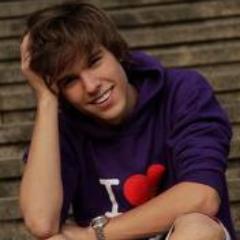 I took my cuzins account cuz he never gets on it! :) i love soccer, guitars, my gf, and sex! ;)