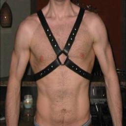 Kinky fucker. Looking for connections in and around Amsterdam. Love watching twitter feed...Like meeting for 1:1 or group fucks even more. Anon scenes are HOT