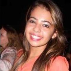 As pessoαs me julgαm, sem αo menos conhecer... ninguém me conhece tαo bem ao ponto de sαber tudo que se pαssα pelα minhα cαbeçα.#