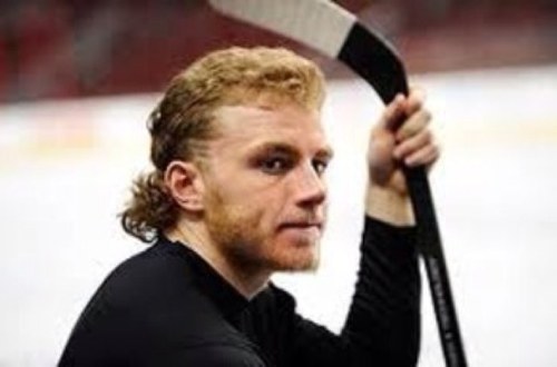 flowfights's profile picture. NHL's sickest flow, into a competition