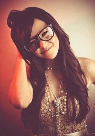 LibbyH_TWD's profile picture. 17. I was at Woodbury but then I came to the prison on that bus, it doesn't look safe to me, I guess we'll just have to find out [TWD RP]