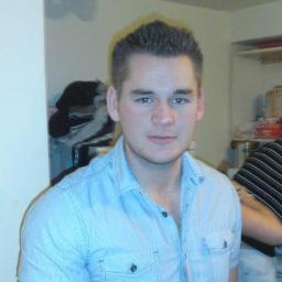 Live.Laugh.Love                                                               Sports Coach
Lives in Oxford from Southend

Cars/Sports/Music/Travelling/Family