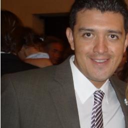 Después de caer hasta el fondo, solo queda, renacer como el ave fénix, renovarse y volverse más fuerte.