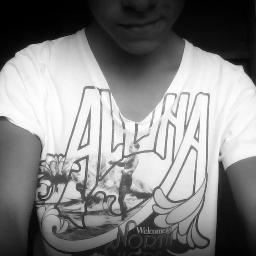 JoelPulidoG's profile picture. Los tuits expresados en esta cuenta son producto del ser estúpido que vive dentro de mí. Dizque programador (Yo quería vender empanadas pero mi mamá no me dejó)