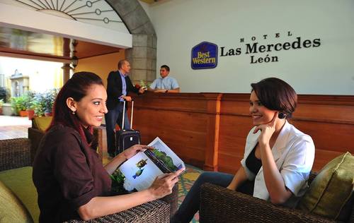 Best Western Las Mercedes León. El mejor Hotel  de la ciudad Colonial, a tan solo 50 mts de la Basílica Catedral de la bienaventurada virgen Maria.