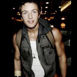 E3000milesaway's profile picture. Sometimes in my tears I drown, I won't ever let it get me down & when negativity surrounds I know someday this will all turn around